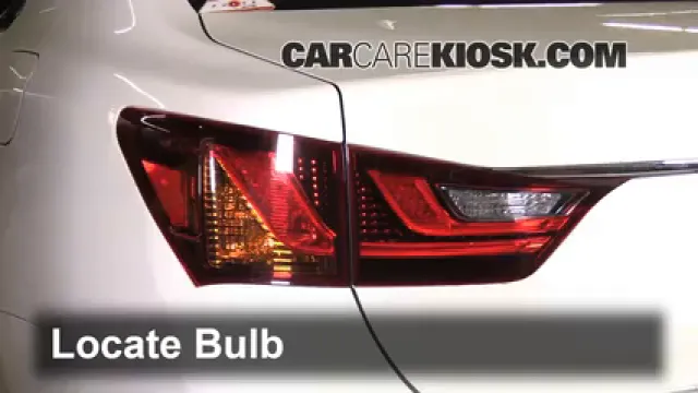 2013 Lexus GS350 3.5L V6 Luces Luz trasera (reemplazar foco)